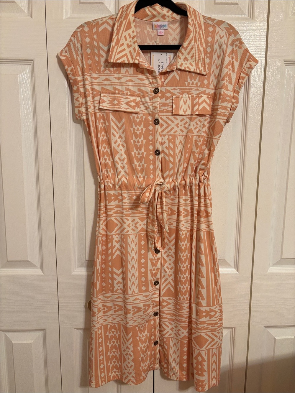 LuLaRoe Peach and Cream Tribal Print Midi Shirt Dress